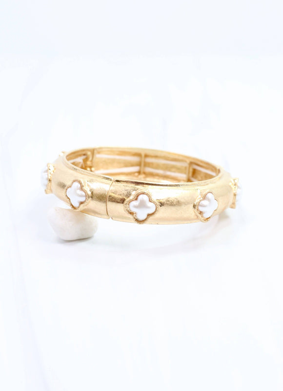 Neema Clover Stretch Bracelet Worn Gold