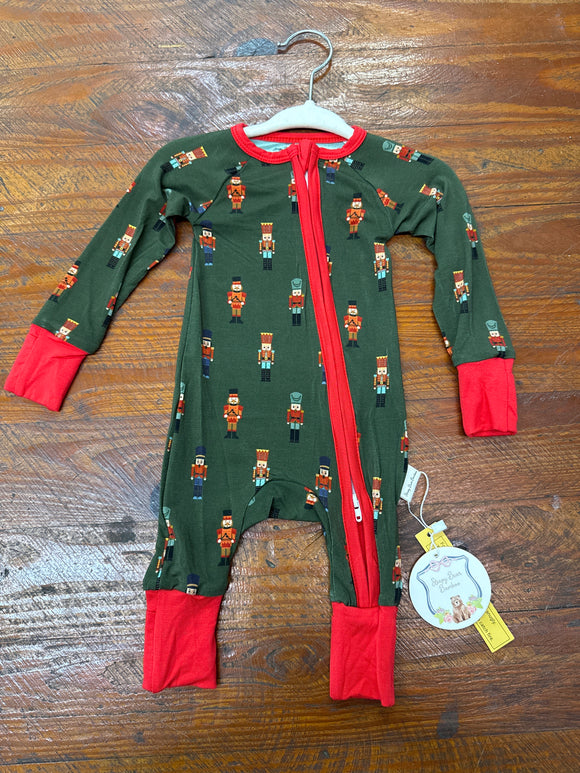 Green Nutcracker Zippy