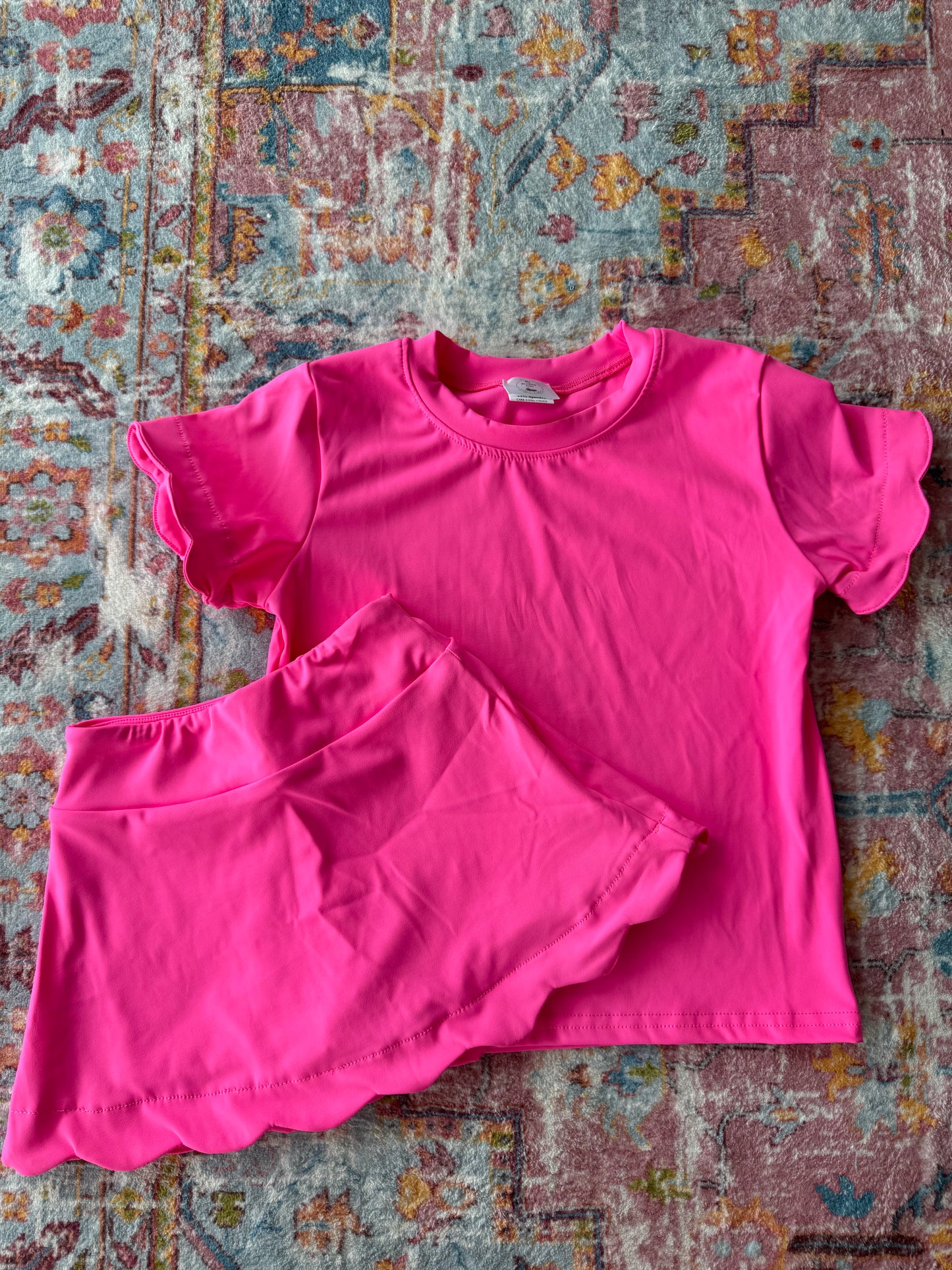 Neon Scalloped Sets
