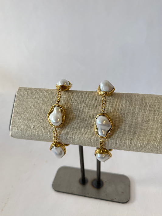 Hart Designs Pearl Bracelet