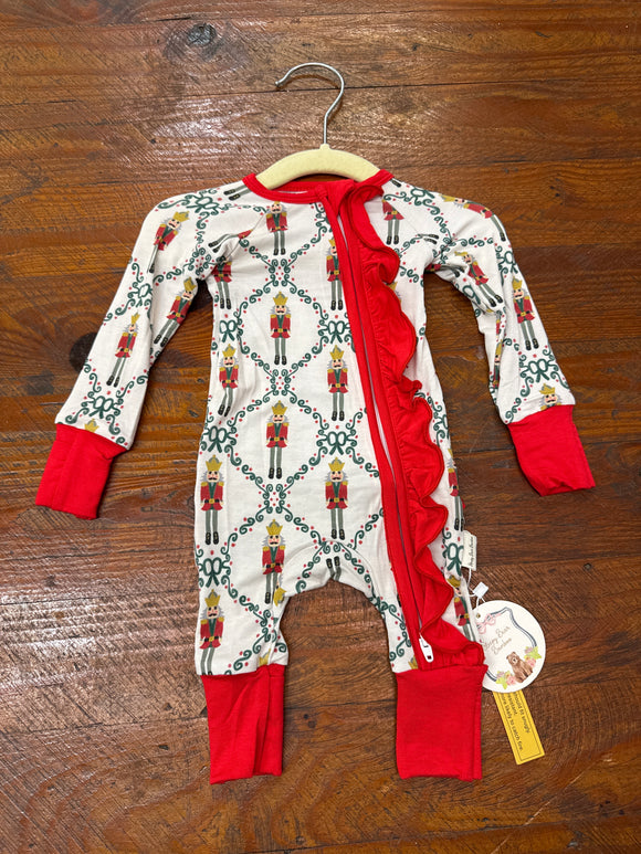 White Nutcracker Zippy