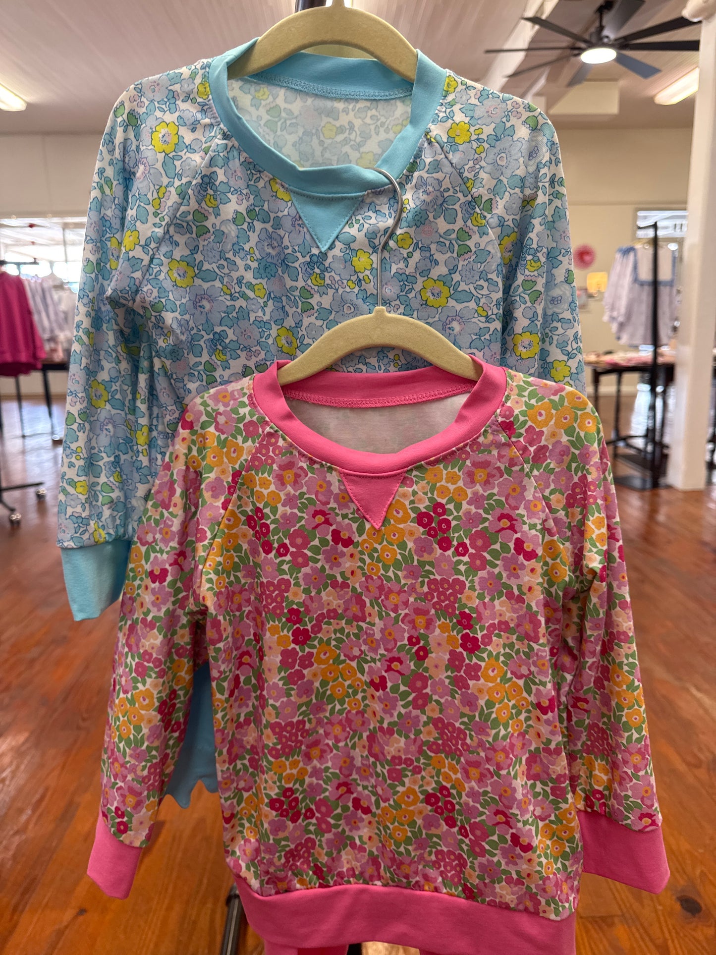 Floral scallop set