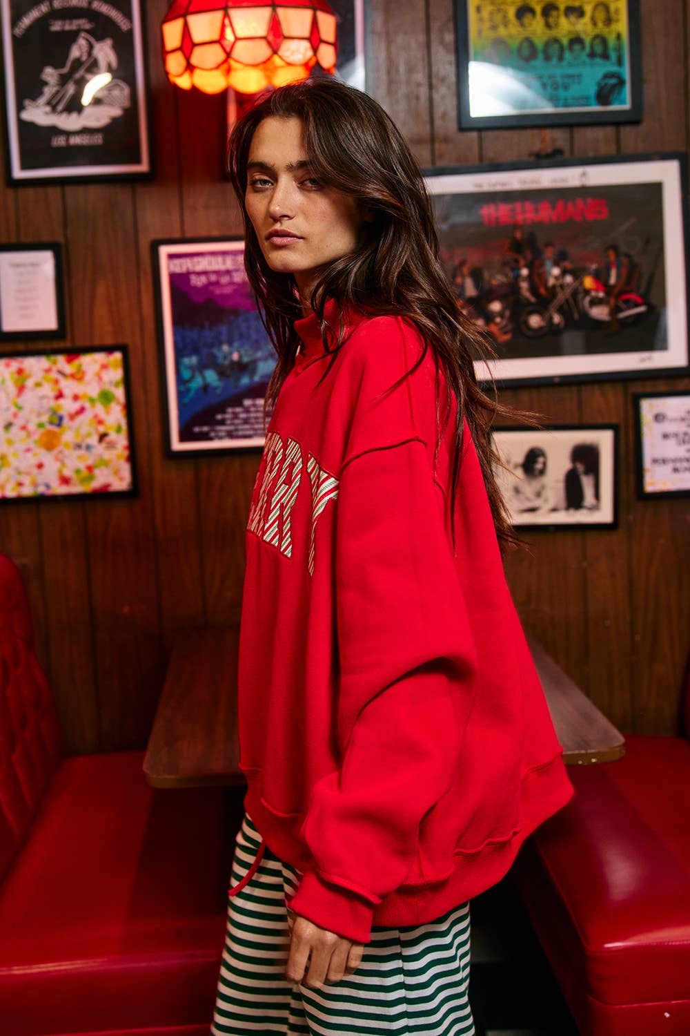 IT2594E-MERRY2 | 'MERRY' Embroidered Mock Neck Sweatshirt